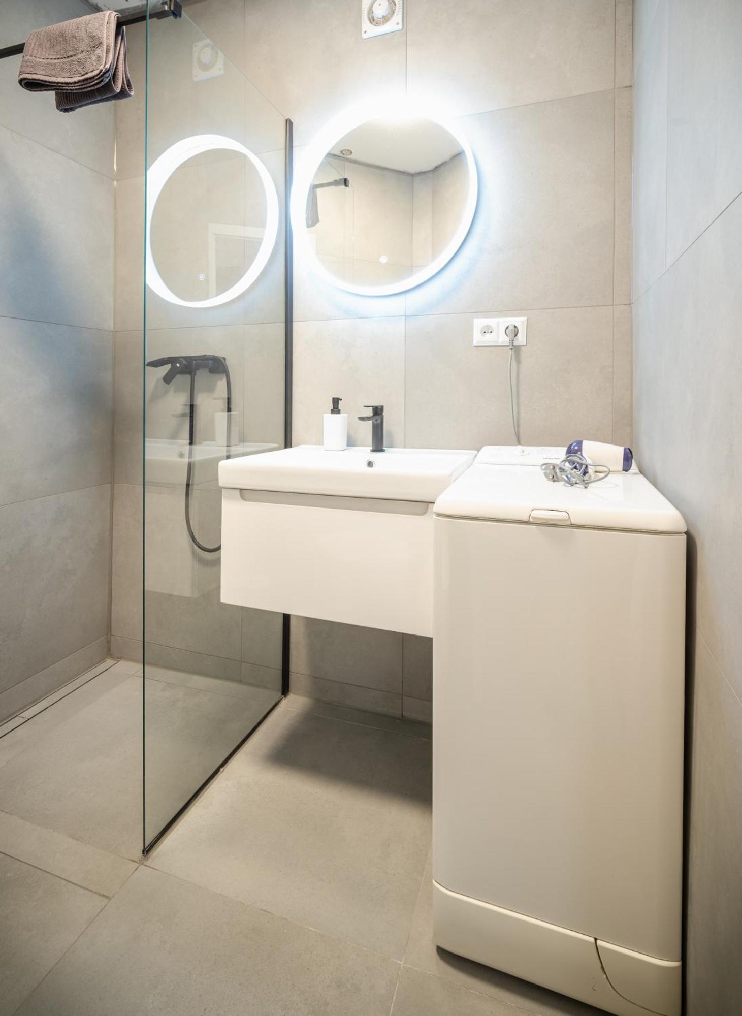 Modern Apartment In Historic City Center Old Town Μπρατισλάβα Εξωτερικό φωτογραφία